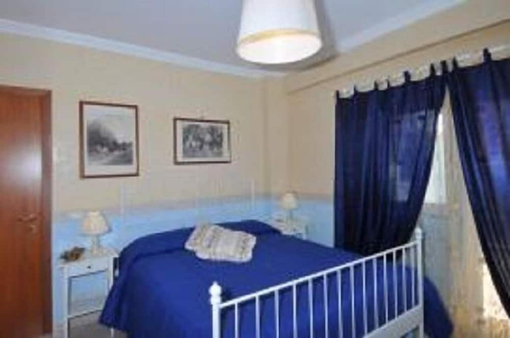 Quadruple Room, Connecting Rooms (Ensuite)