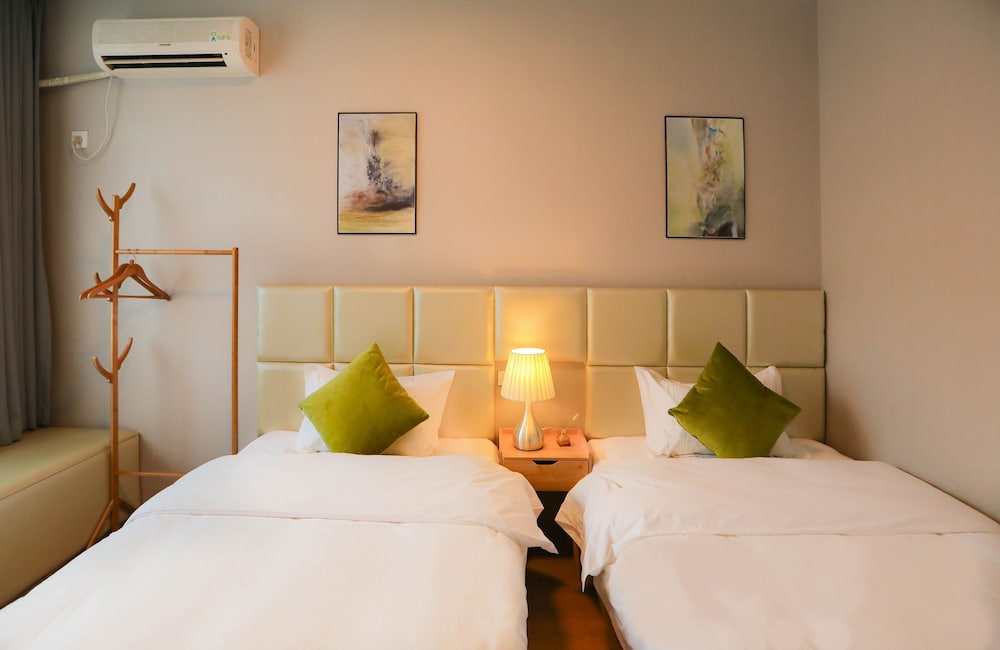 Standard Twin Room photo 2