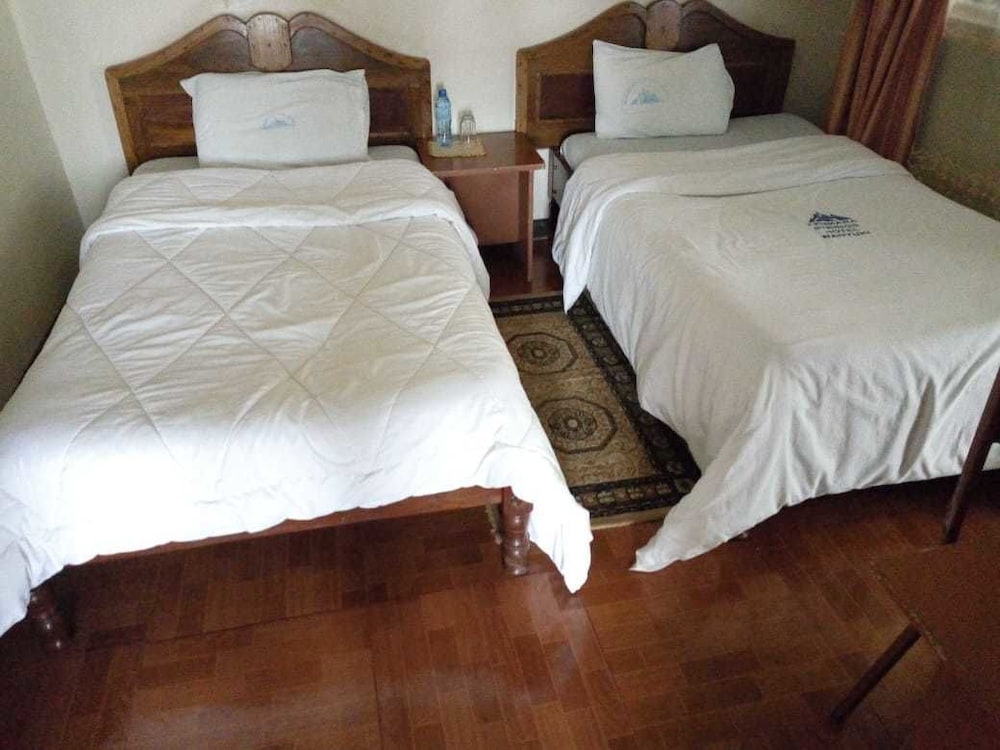Standard Twin Room, 2 Twin Beds, Non Smoking photo 1