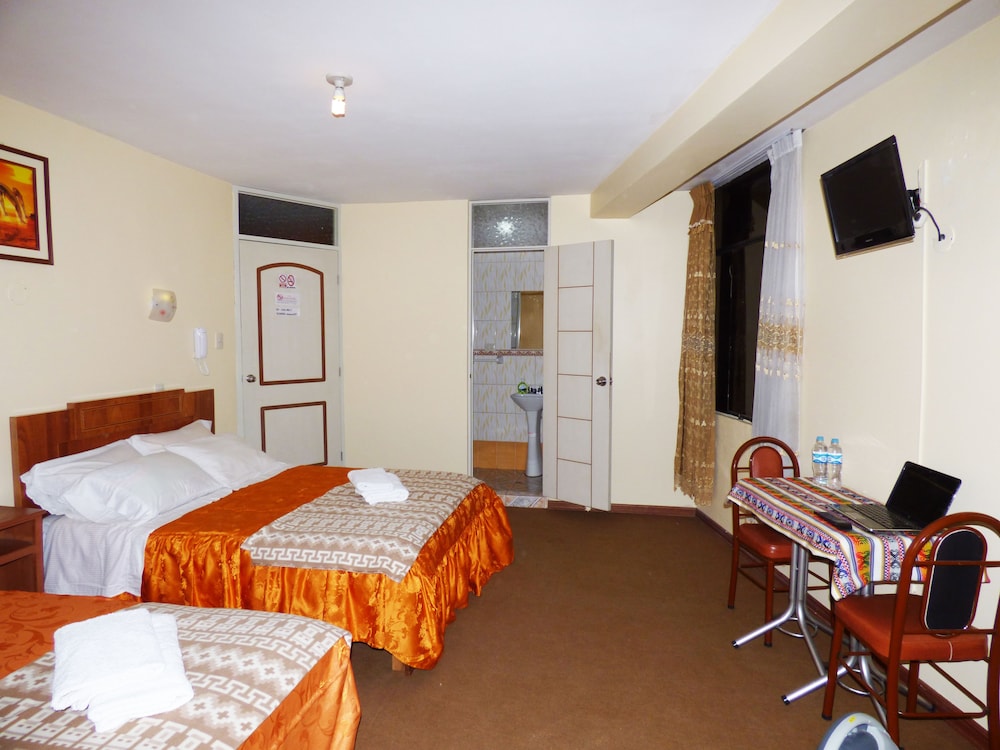 Twin Room, 2 Double Beds, City View photo 3