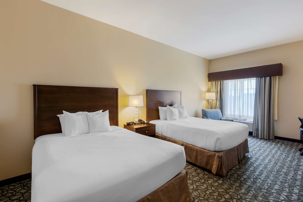 Standard Room, 2 Queen Beds, Non Smoking, Refrigerator & Microwave (Pet Friendly) photo 2