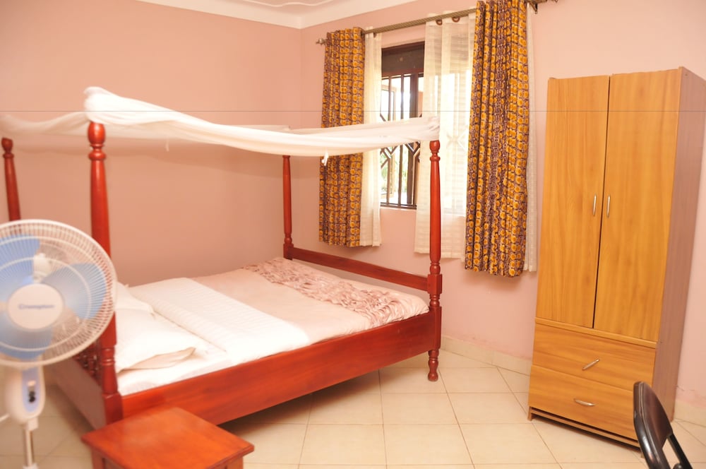 Single Room photo 2