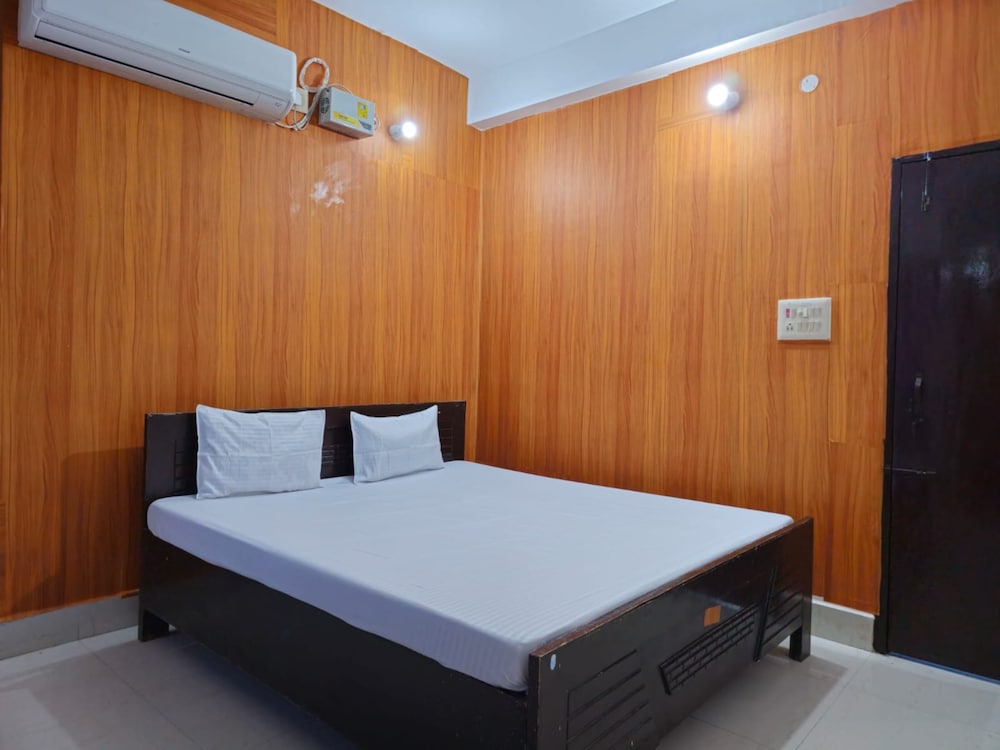 Deluxe Double Room, Balcony, City View