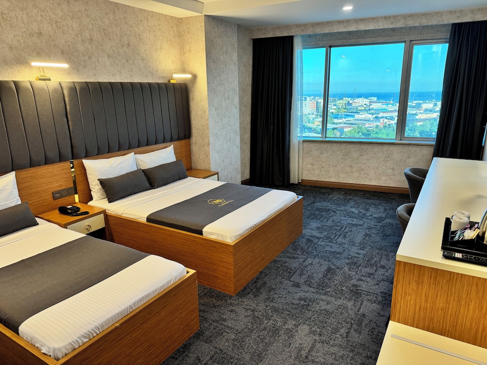 Standard Family Room with Sea View photo 1