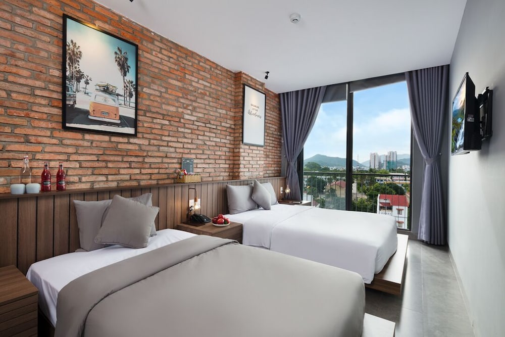 Superior Triple Room, 2 Bedrooms, Mountain View