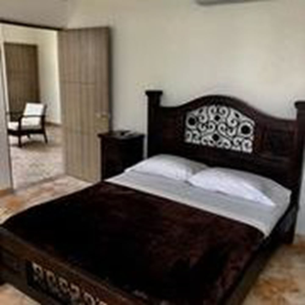 Deluxe Room, 1 Double Bed, Non Smoking, Pool View (5)