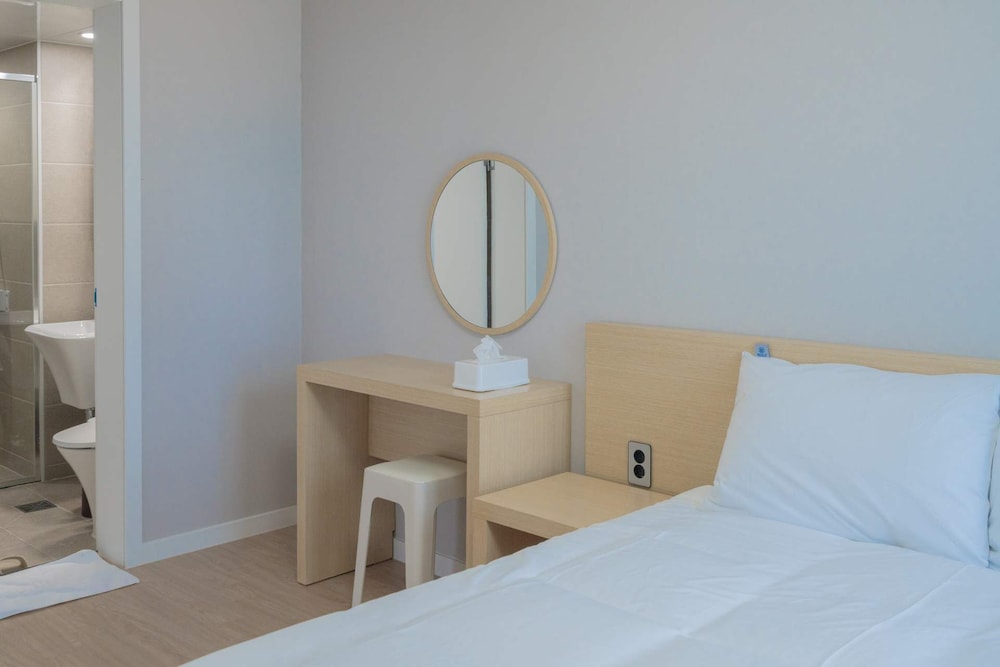 Panorama Suite Ocean View A