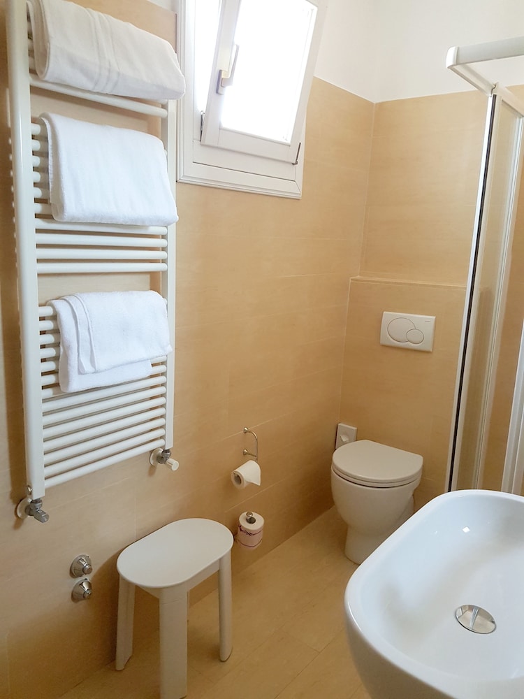 Comfort Single Room