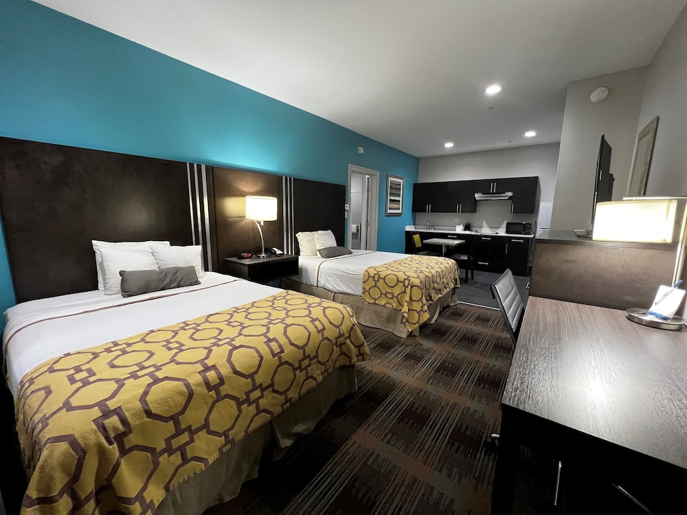 Suite, 2 Queen Beds, Non Smoking, Kitchenette photo 2