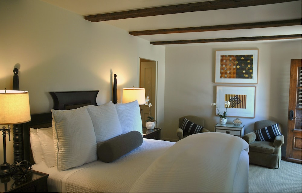Classic Room, 1 King Bed (California king bed)