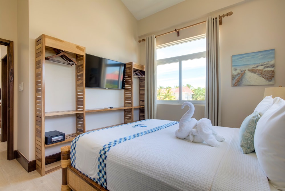 Signature Suite, 1 Bedroom, Ocean View, Oceanfront photo 3