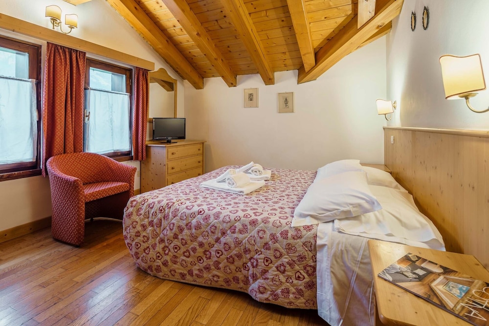 Superior Quadruple Room, 1 Bedroom photo 3
