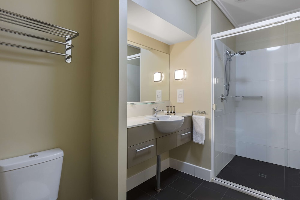 Apartment, 3 Bedrooms, Ocean View - Photo 8