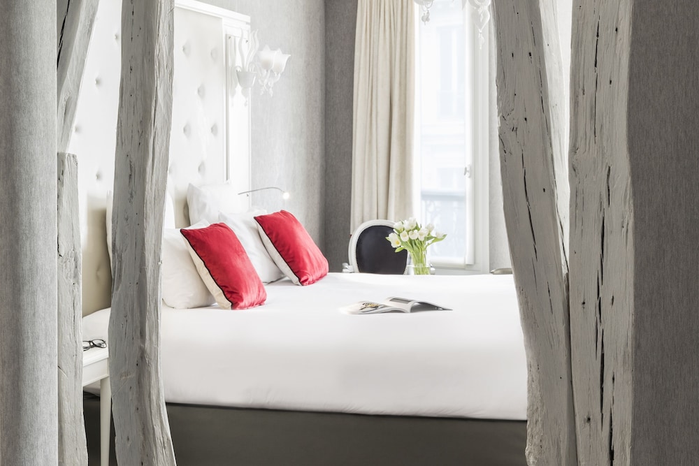 Junior Suite King Size Bed photo 1