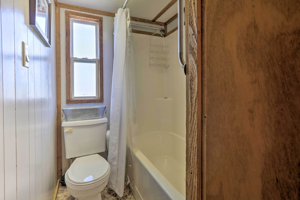 House (1 Bedroom) - Photo 4