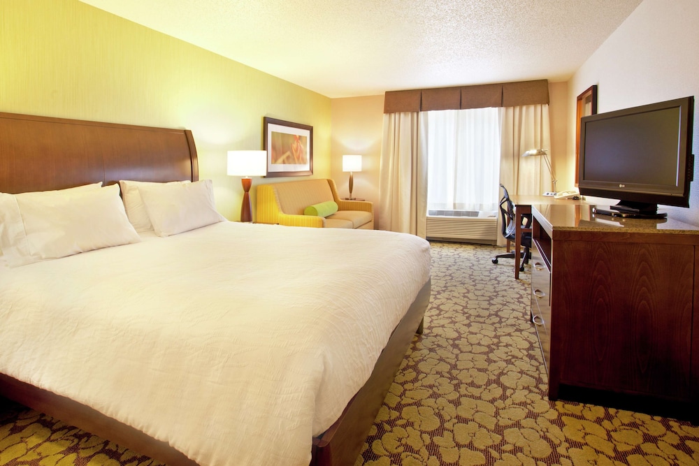 Deluxe Suite, 1 Bedroom - Photo 3