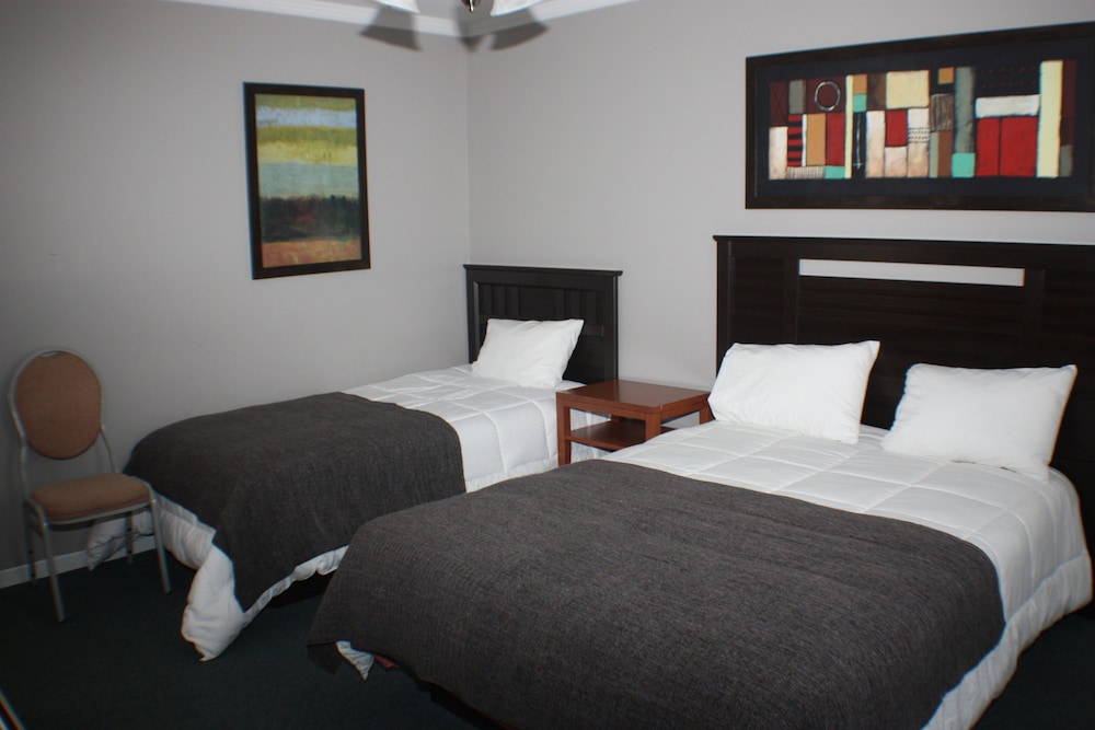 Triple Room / Standard, 1 Single and 1 Double bed - Photo 1