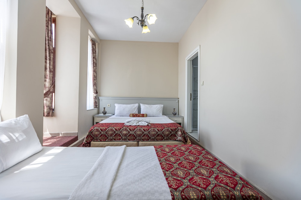 Standard Triple Room photo 2