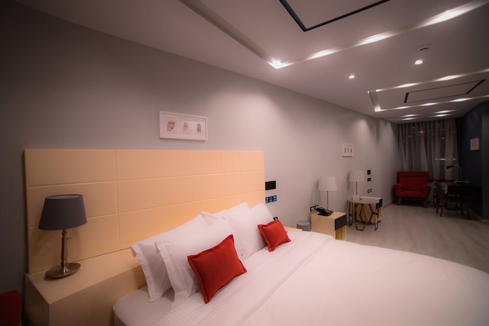 Junior Room - Photo 1