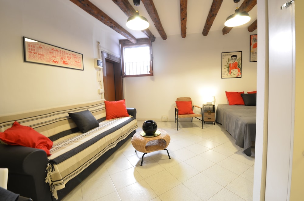Basic Apartment