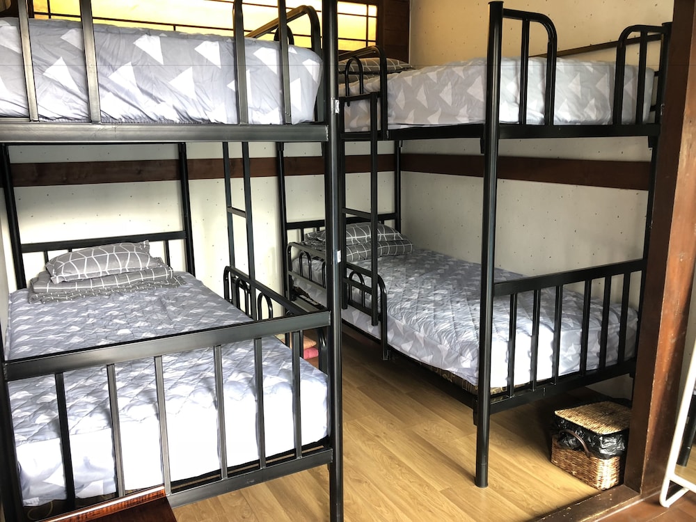 Shared Dormitory, Mixed Dorm, Pool View (Traditional 'Hanok', 4people, GAM) photo 1