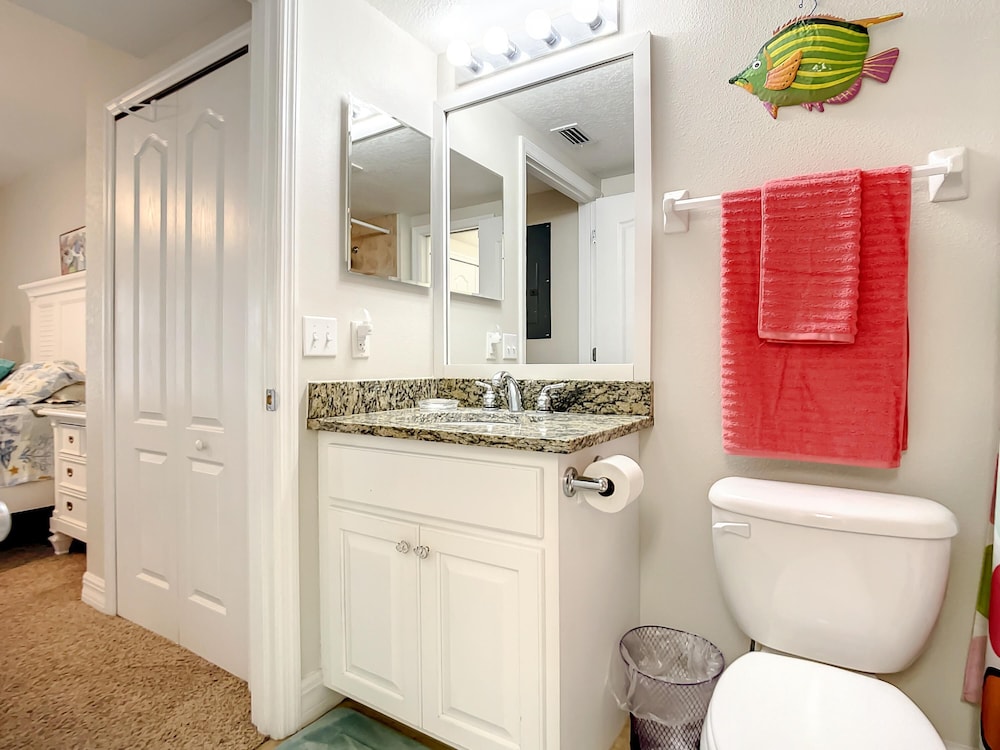Set Sail in This Beautiful Coastal Themed 3 2 Condo With Gorgeous Ocean Views Ow13-305, Zdjęcie 21