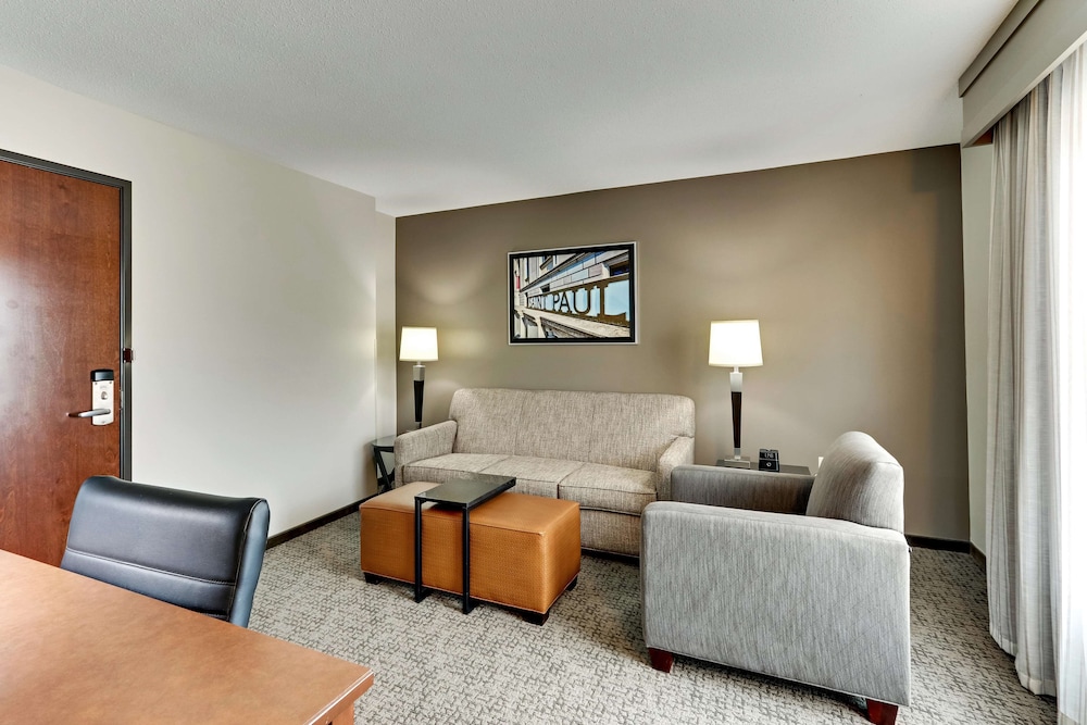 Suite, 1 King Bed with Sofa bed, Accessible (2 Rooms, Hearing, Tub, Upper Floor) photo 2
