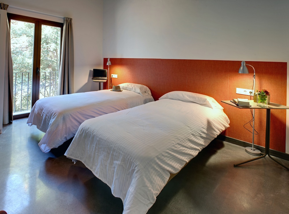 Superior Room, 1 King Bed photo 2
