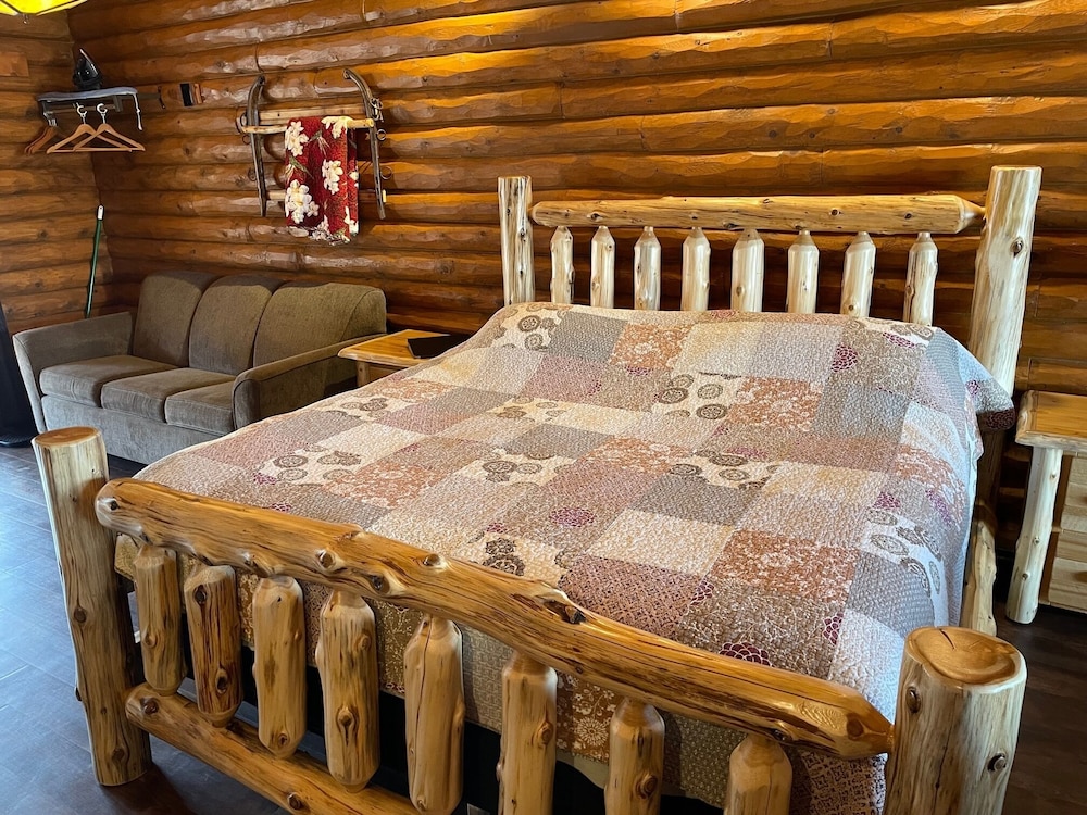 Riverview Deluxe Lodge room (4 person) photo 3