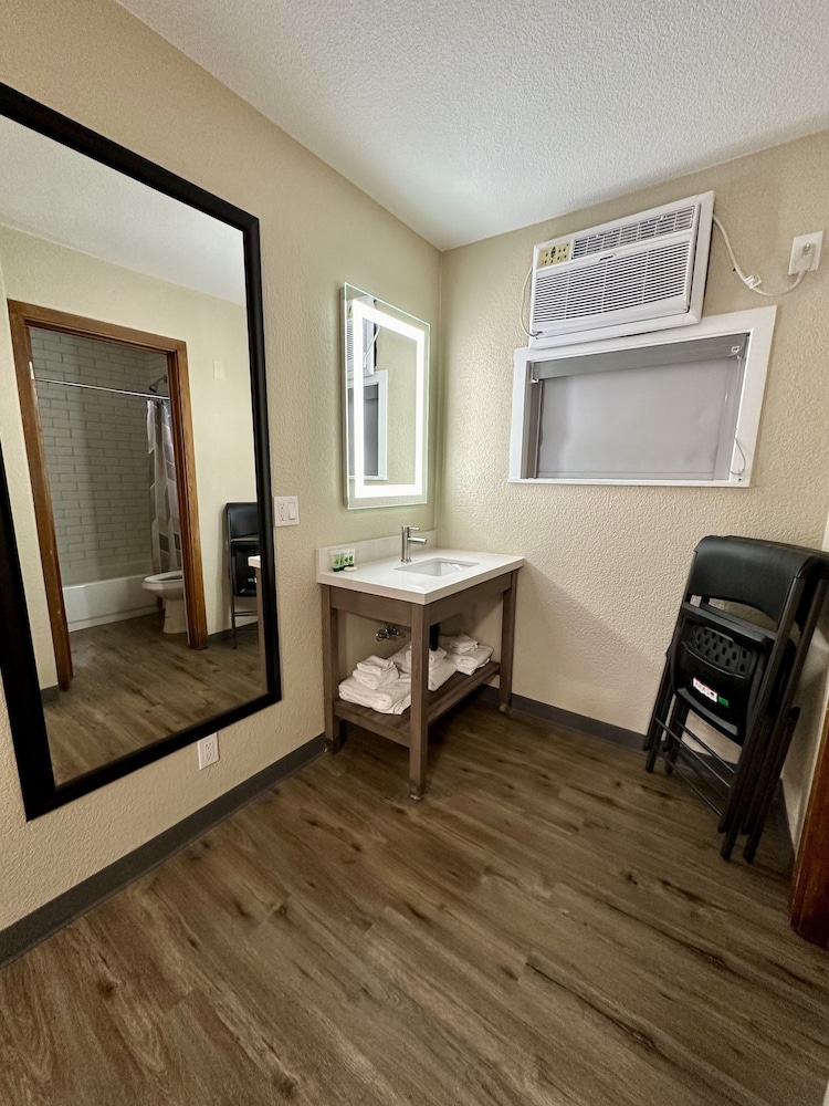 Superior Room, 2 Double Beds, Kitchenette (Standard 2 Queen) photo 2