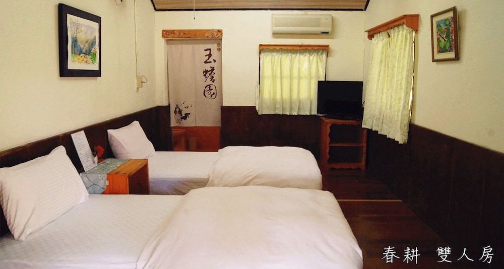 Standard Twin Room (Spring) photo 1