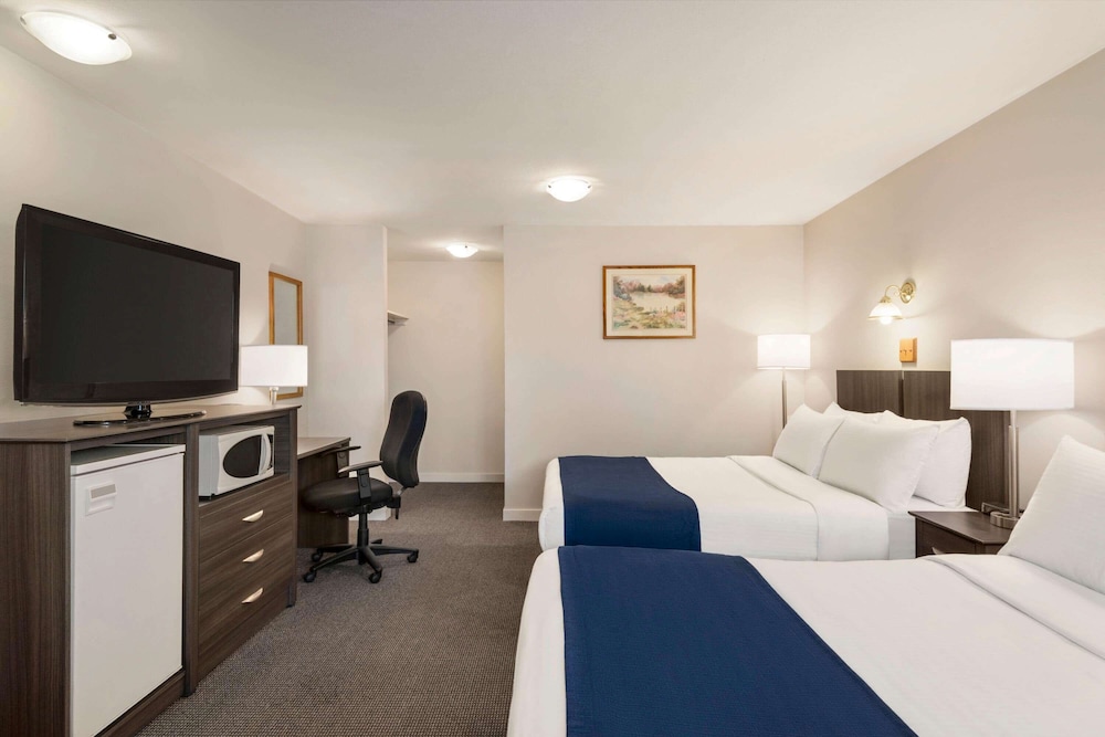 Room, 2 Queen Beds, Non Smoking