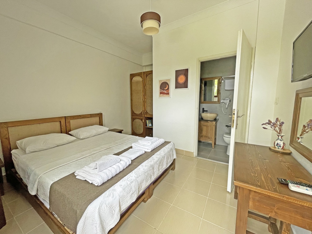 Standard Double Room, Garden View photo 1