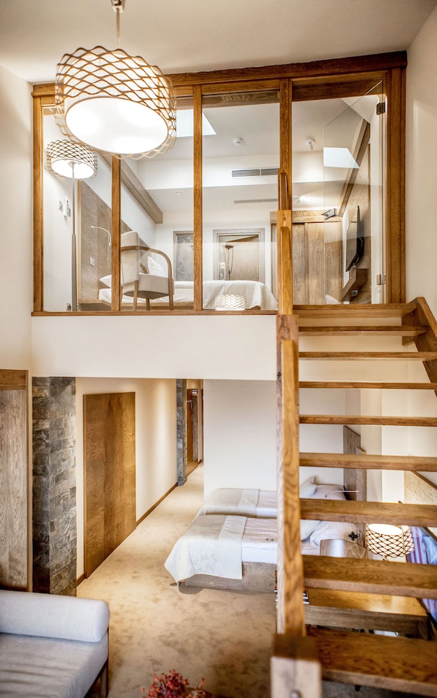 Duplex Suite - Photo 6
