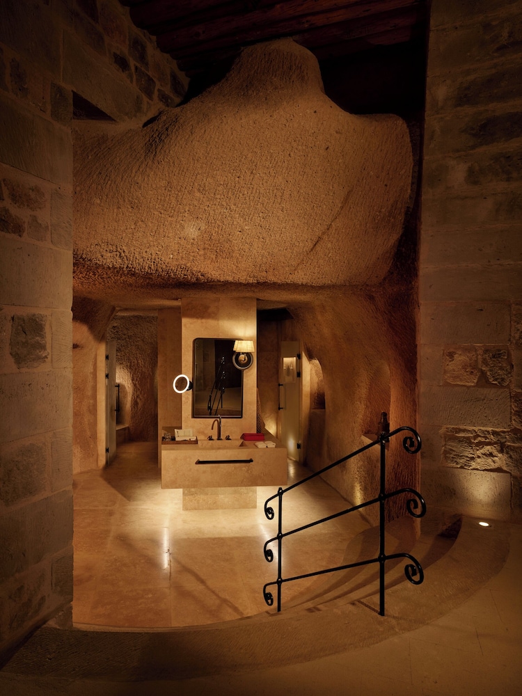 Jacuzzi Suite - Photo 5