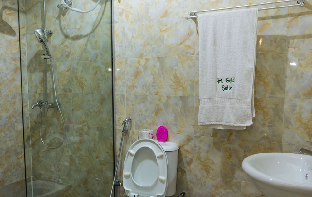 Deluxe Room - Photo 5