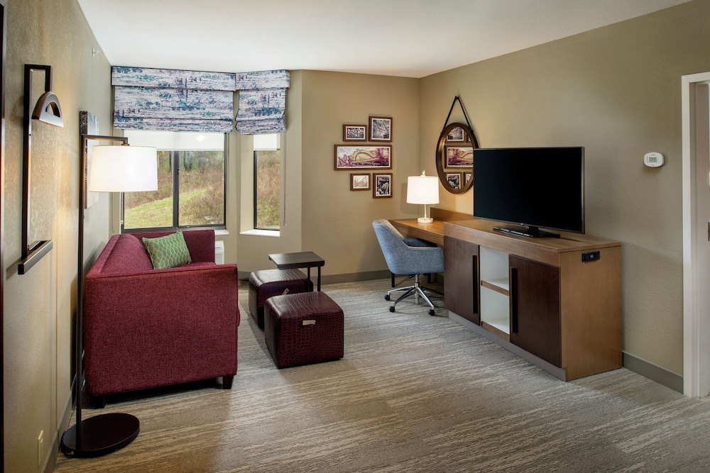 Suite, 2 Queen Beds, Accessible, Bathtub - Photo 1