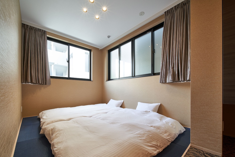 Japanese Western Style Room photo 2