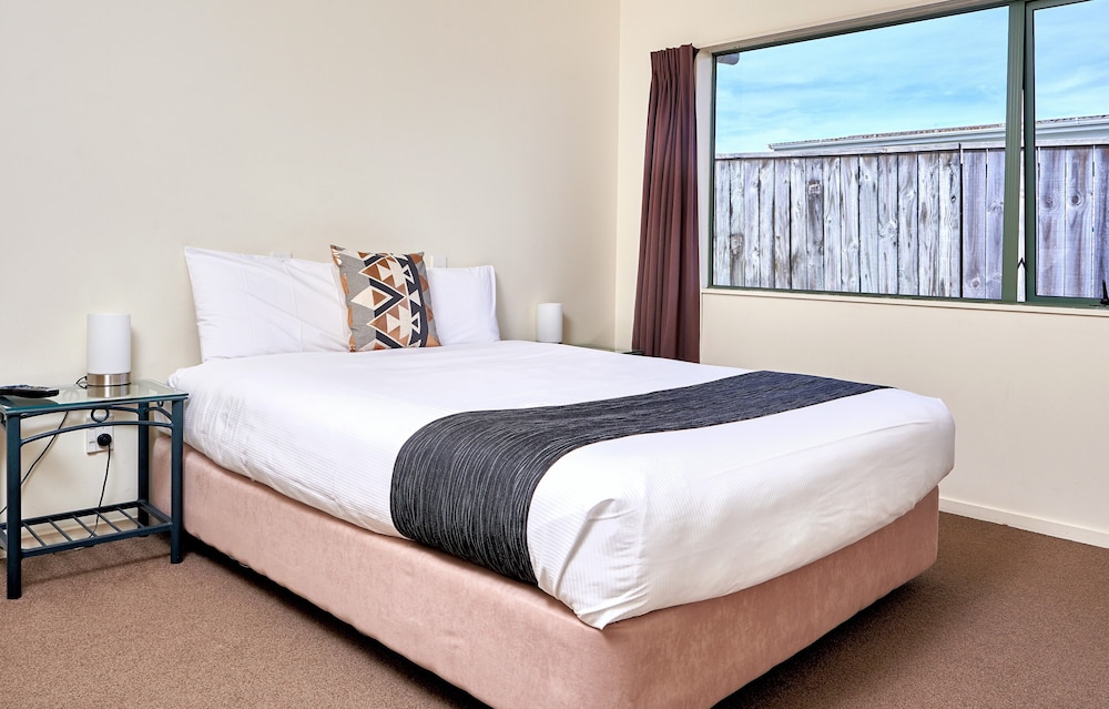2 Bedroom Suite with Spa Bath photo 1