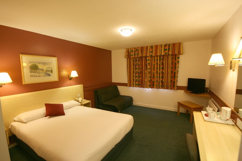 Room, 1 Double Bed, Non Smoking - Photo 5