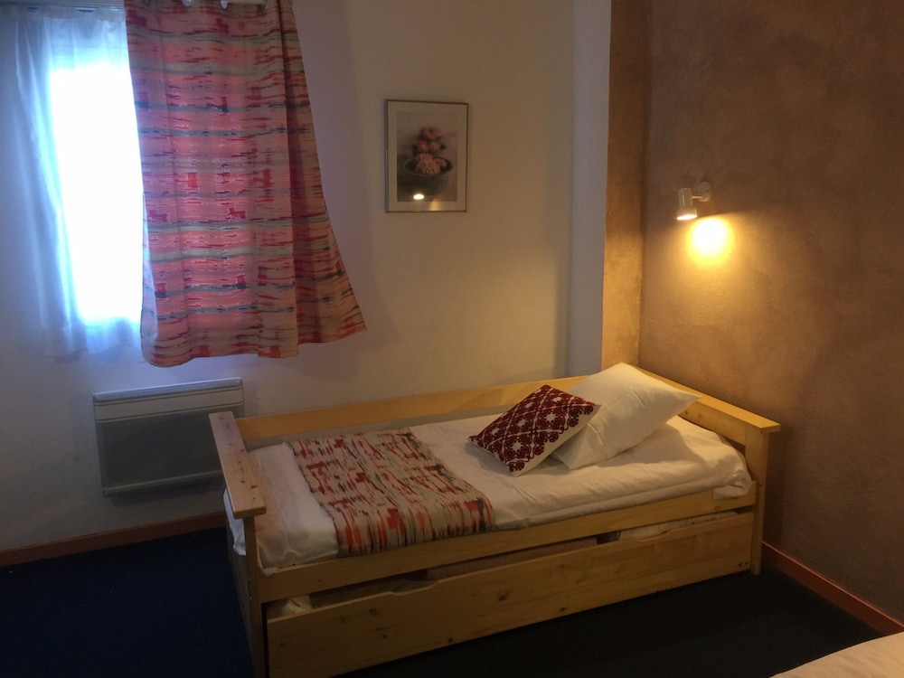 Family Triple Room, Multiple Beds, Non Smoking photo 2