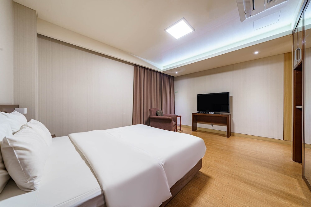 Deluxe Double Room photo 2
