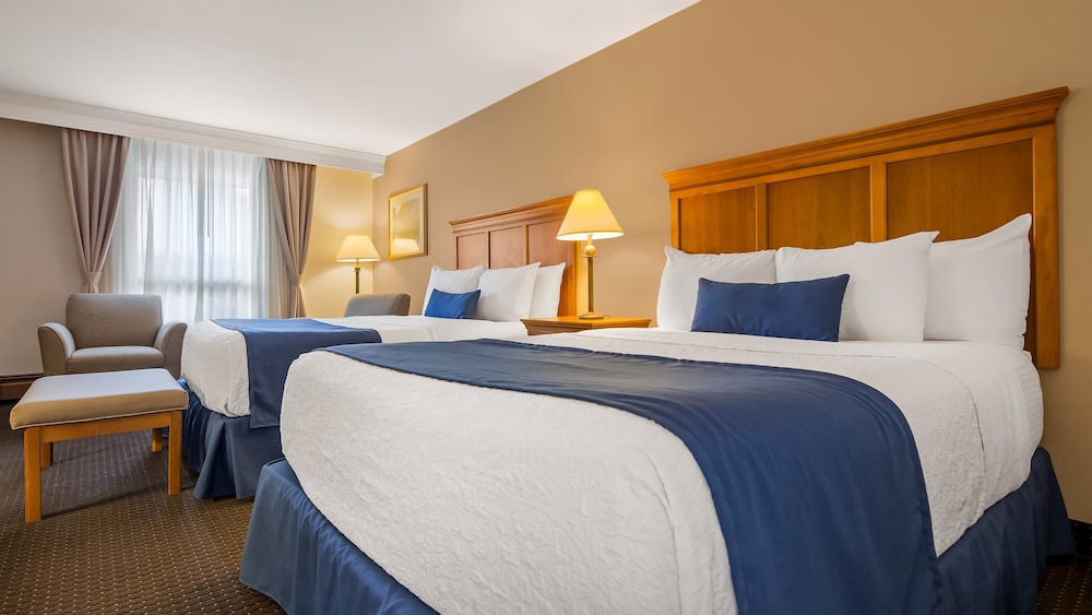 Standard Room, 2 Queen Beds, Refrigerator & Microwave, Annex Building (Larger Room)