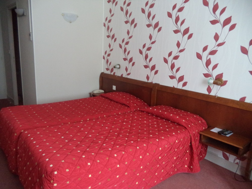Standard Room, 2 Twin Beds, Park View photo 2