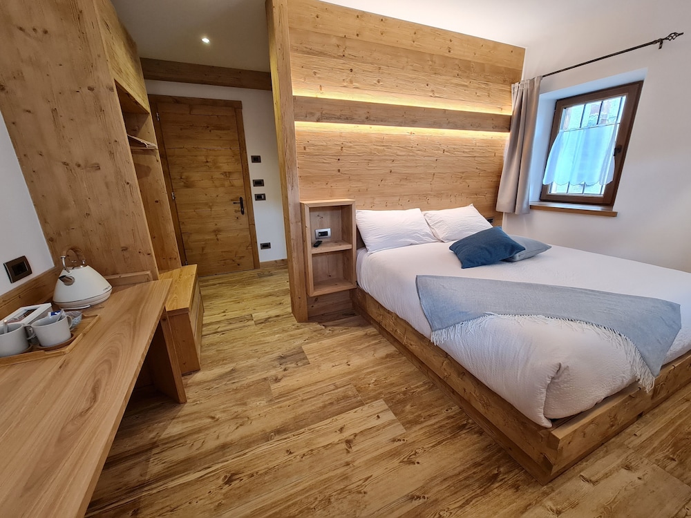 Comfort Double Or Twin Room, Ensuite (Calore)