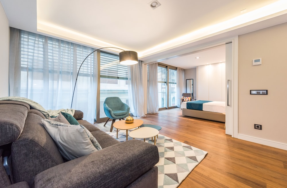 Executive Apartment, 1 Bedroom - Photo 2