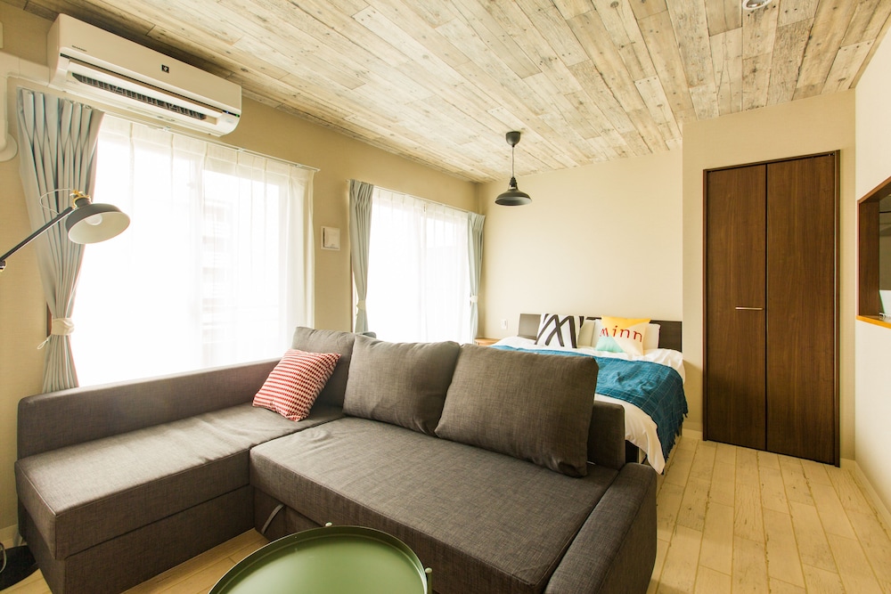 Room, 1 Queen Bed with Sofa bed