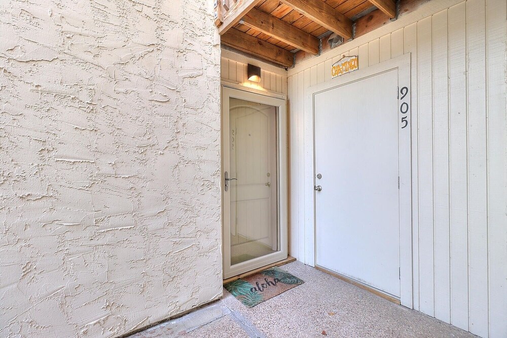 Condo, 2 Bedrooms