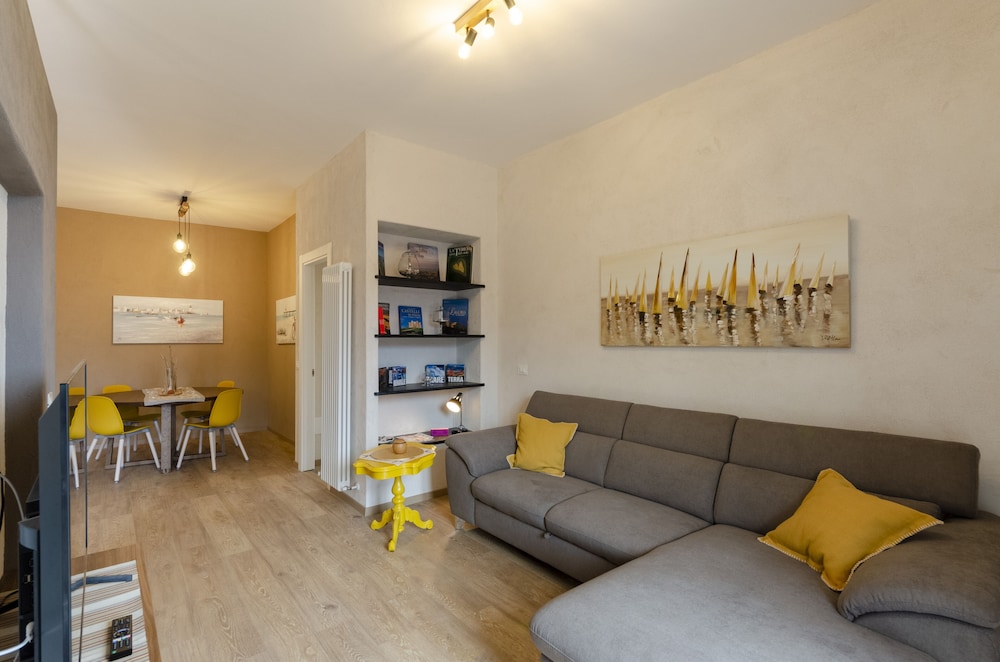 Apartment photo 3
