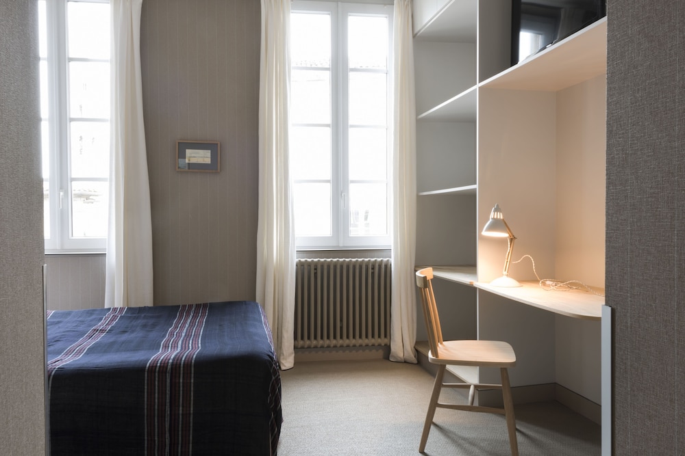 Double or Twin Room - Photo 7
